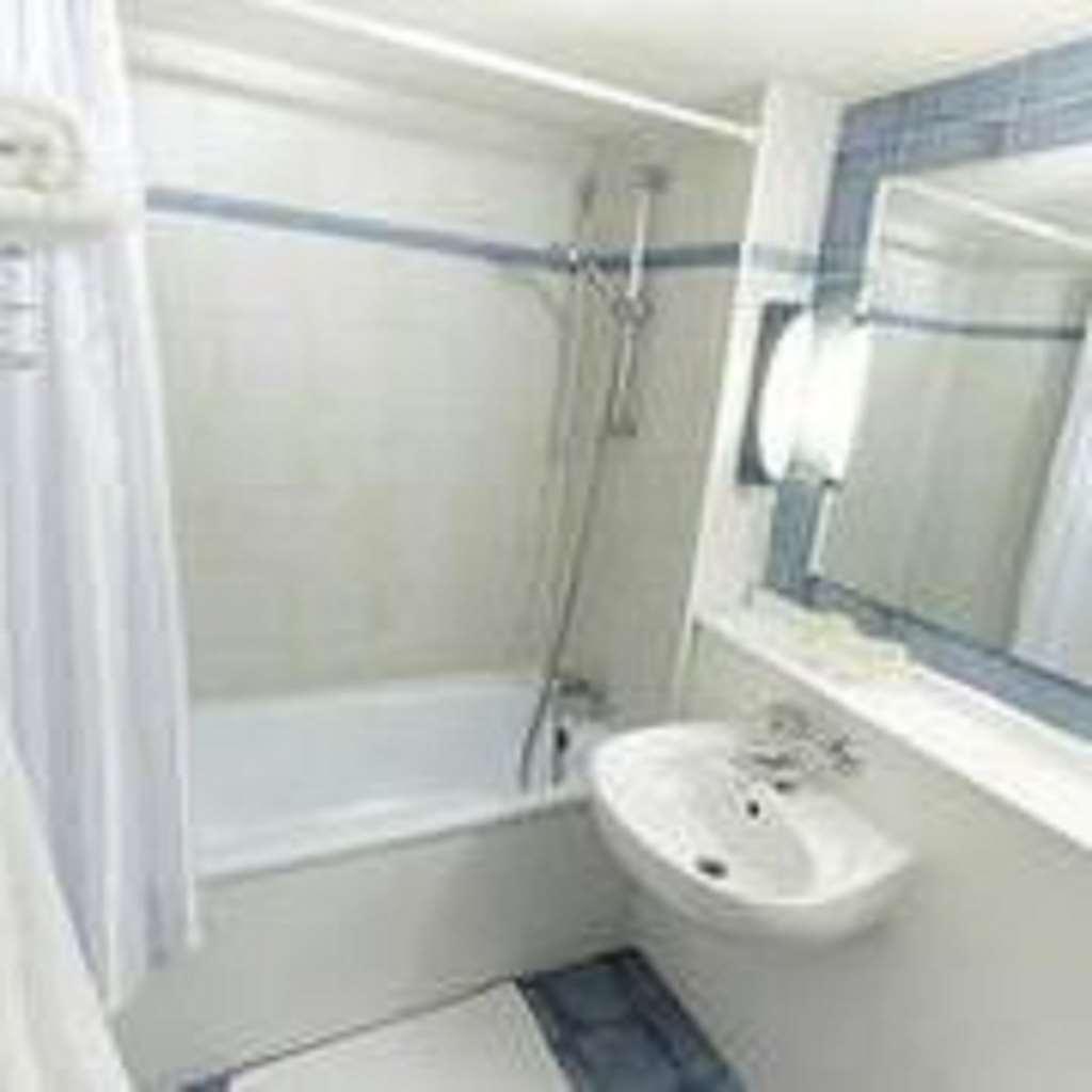 Kyriad Bastillac Hotel 3*
