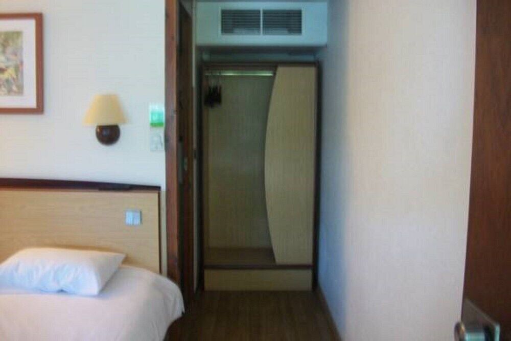 Kyriad Bastillac Hotel Tarbes